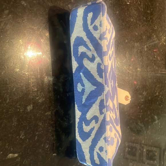 DANA GIBSON BLUE IKAT CLUTCH - Picture 3 of 5